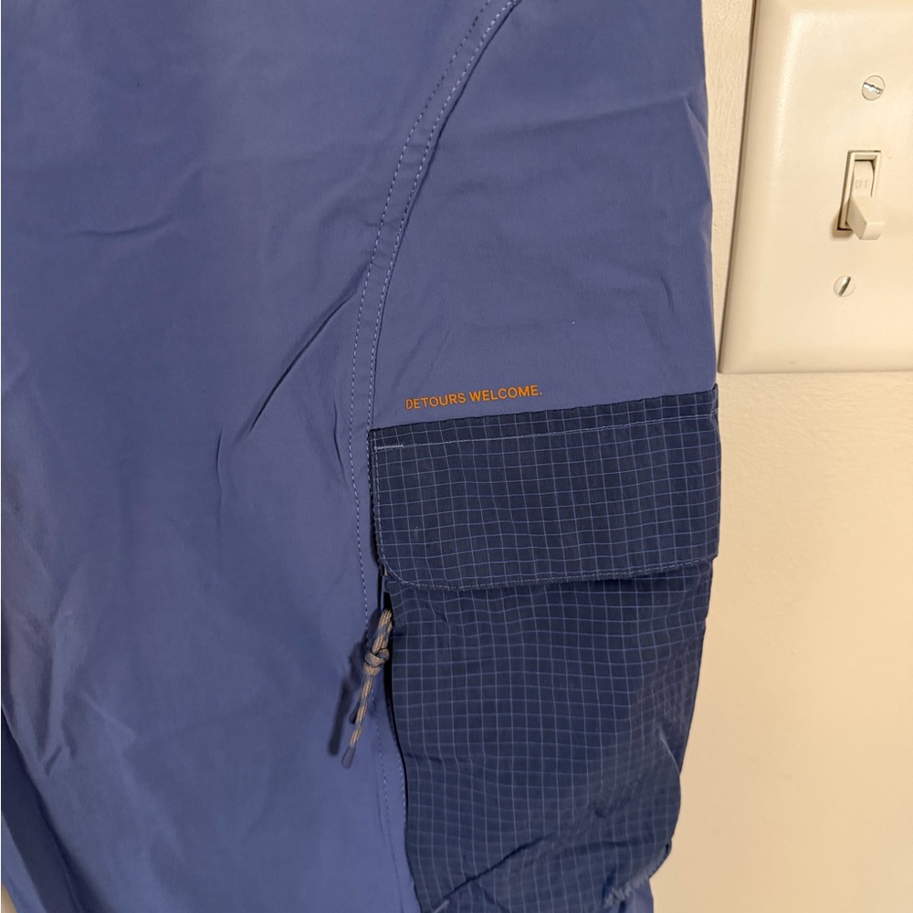 Lululemon Cargo High-Rise Hiking Pant - Picture 10 of 12